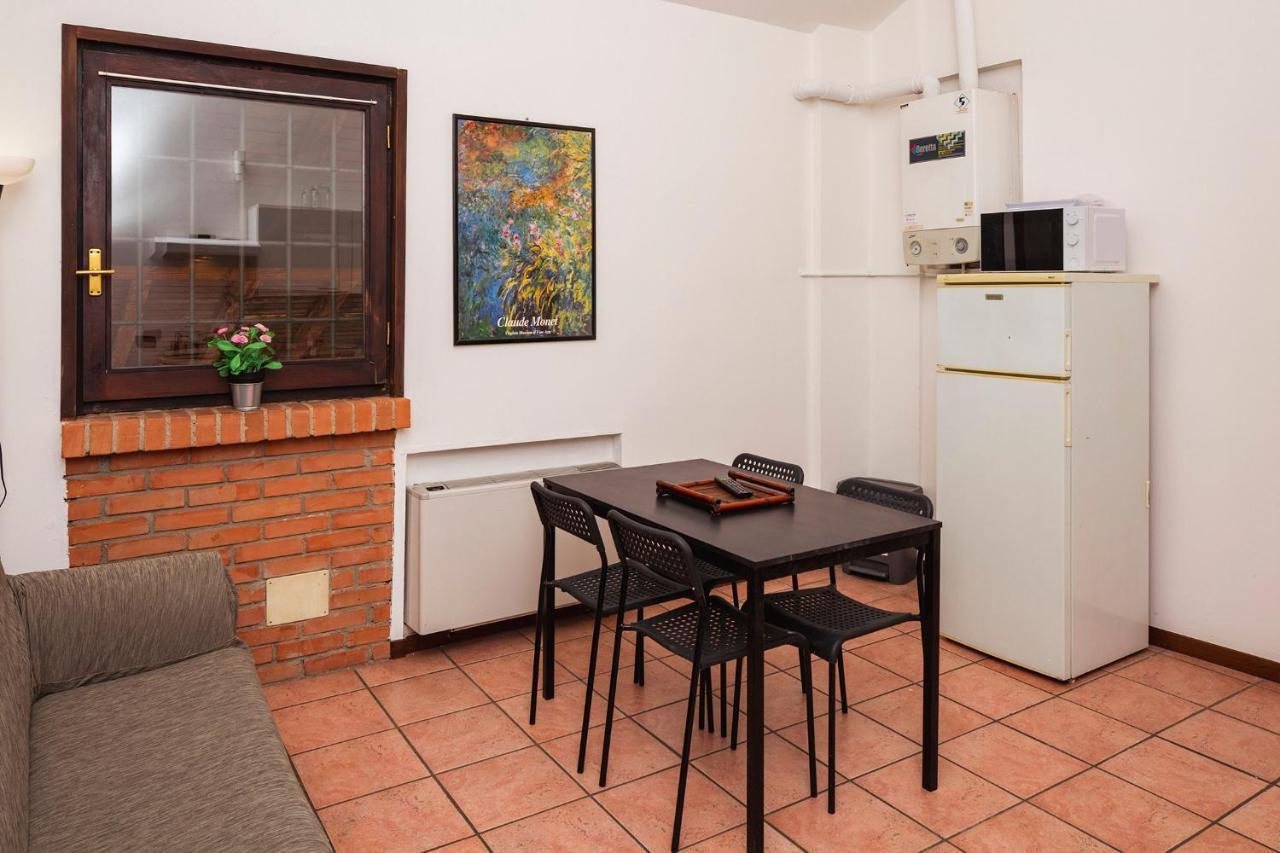 Residence San Raffaele 1 Milano Eksteriør bilde