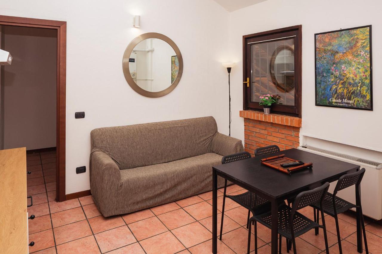 Residence San Raffaele 1 Milano Eksteriør bilde